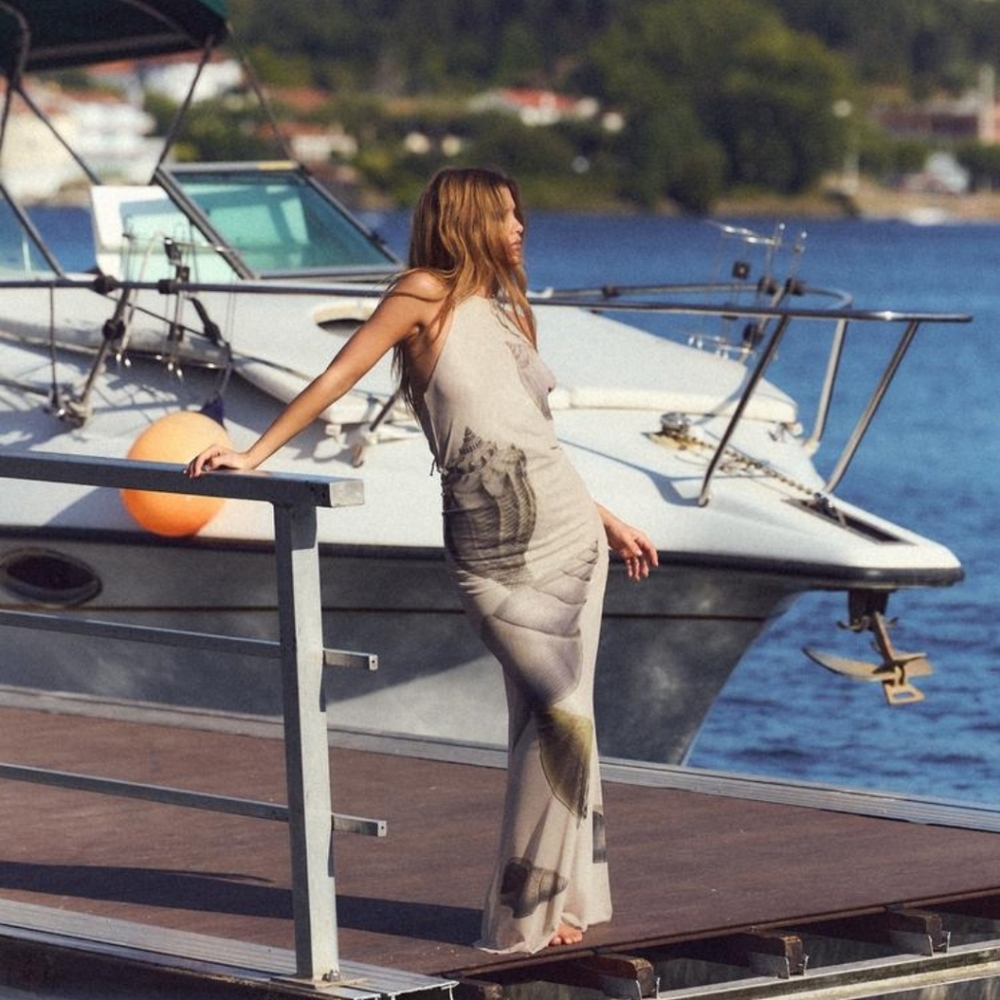 Sleeveless Beige Maxi Dress with Subtle Coastal Print